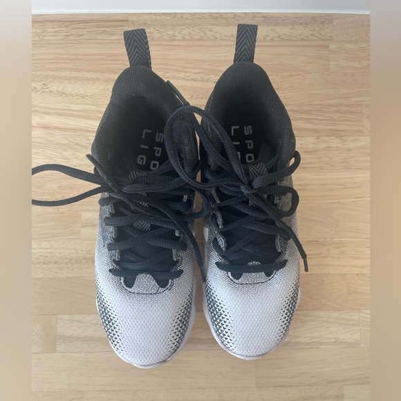 Under Armour Kids' Spotlight Franchise 3 Mid RM Football Cleats - Picture 5 of 7